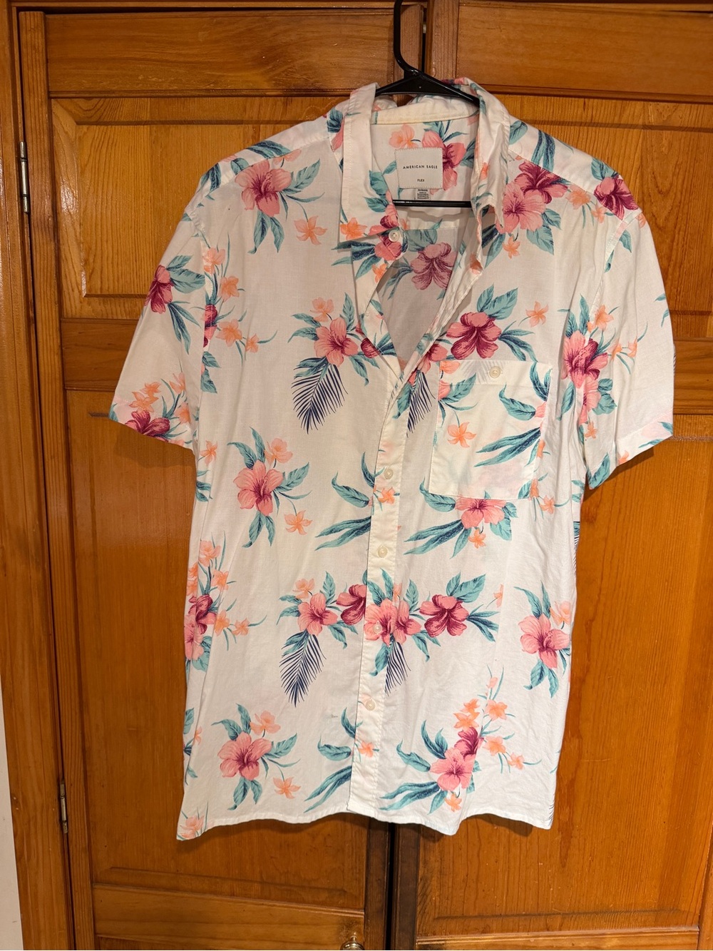American Eagle Outfitters White Short-Sleeve Floral Button-Up Shirt